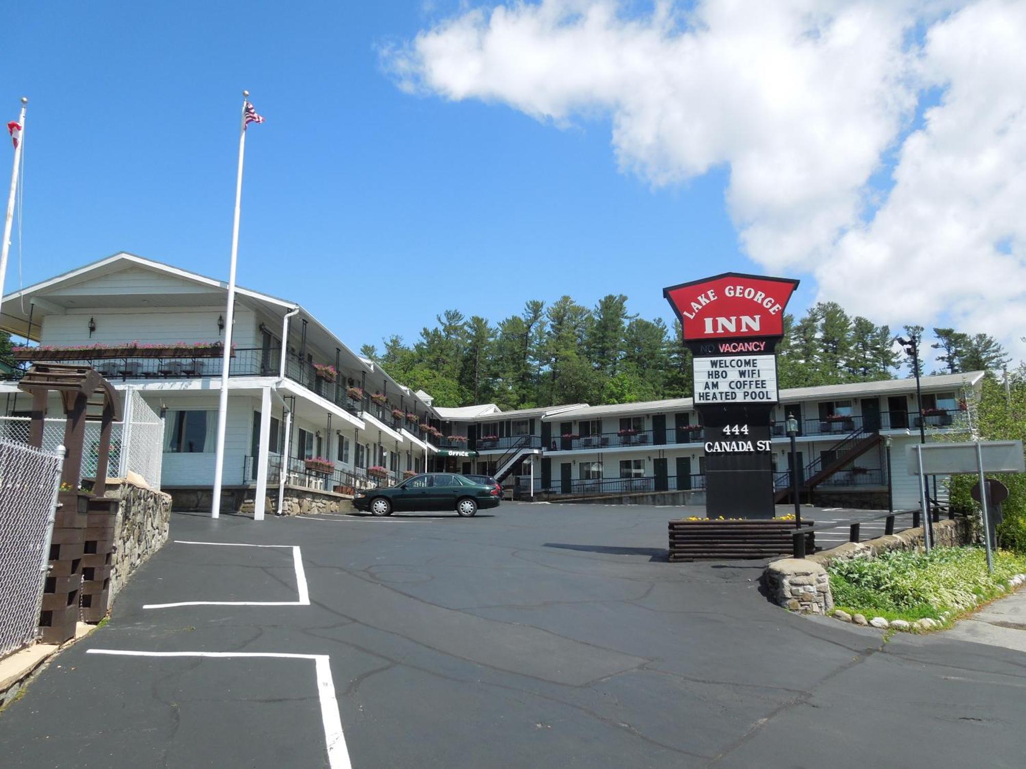 The Lake George Inn Eksteriør bilde